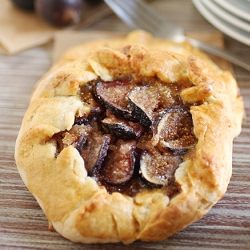 Galette: Fig & Almond - Recipe photo by carriepacini