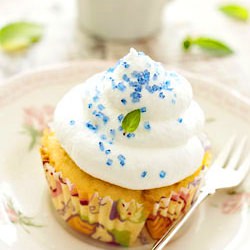 Vanilla Cupcakes - Recipe photo by sweetcorner