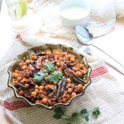 Aubergine Chickpeas Curry - Recipe photo by kavitha