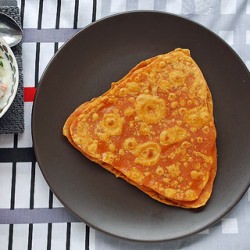 Triangle Paratha - Recipe photo by Raks Kitchen