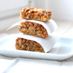 Caramel and Pecan Squares - Recipe photo by chicca14