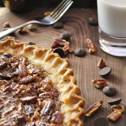 Gluten Free Chocolate Bourbon Pecan Pie - Recipe photo by gabbysgfree