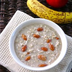 Oats with Almonds - Recipe photo by TasteasyouCook
