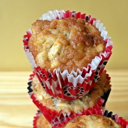 Buttermilk Apple Muffins - Recipe photo by Valen