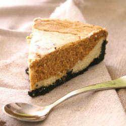 Pumpkin Pie Cheesecake - Recipe photo by girlmeetsbowl