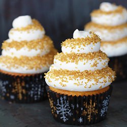 Eggnog Cupcakes with Spiced Rum - Recipe photo by BakersRoyale
