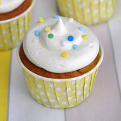 Blueberry Cupcakes - Recipe photo by droolfactor