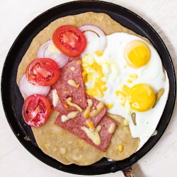 Breakfast Roll with Pumpkin Wrapper - Recipe photo by homewarming