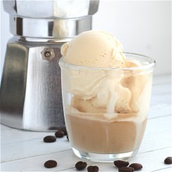 Affogato al Caffe - Recipe photo by dinnerdujour