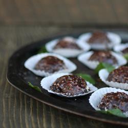 Cocoa Mint Macaroons - Recipe photo by sweetfreedom