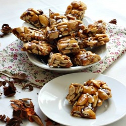 Turron Guirlache - Recipe photo by BeatriZ