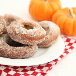 Pumpkin Doughnuts - Recipe photo by mochithoughts
