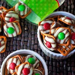 Holiday Pretzel Bites - Recipe photo by pinchofyum