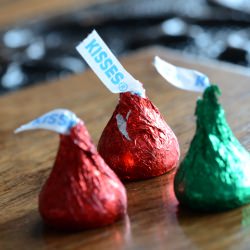 Kisses - Recipe photo by AnEdibleMosaic