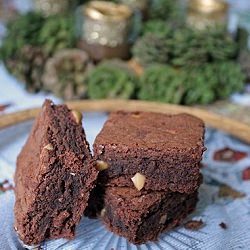 Peanut Studded PB Brownies - Recipe photo by nutsaboutfood