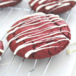 Red Velvet Cheesecake Cookie - Recipe photo by droolfactor