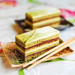 Matcha Green Tea Opera Cake - Recipe photo by Niksya