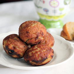 Semolina Banana Snack - Recipe photo by torviewtoronto