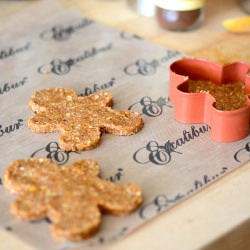 Raw Gingerbread Men - Recipe photo by Vegan Yack Attack