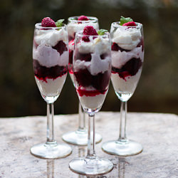 Red Velvet Trifle - Recipe photo by moonlitkichen