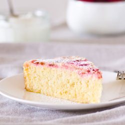 Lemon and Plum Cake - Recipe photo by taranii