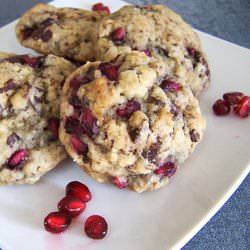 Pomegranate Chocolate Chunk Oatmeal - Recipe photo by hiddenponies