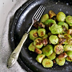 Brussel Sprouts and Chestnuts - Recipe photo by maky