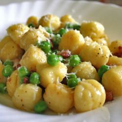 Gnocchi w/ Peas & Pancetta - Recipe photo by kellychubbybelly