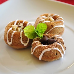 Mini Banana Donuts - Recipe photo by betiarellano