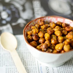 Sweet Cinnamon Roasted Chickpeas - Recipe photo by vegetariantastebuds