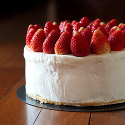 Strawberry Souffle Cheesecake - Recipe photo by bahbahgah