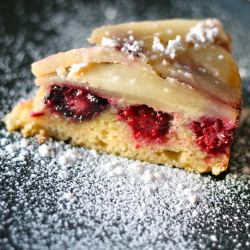 Blackberry Pear Upside- Down Cake - Recipe photo by cosmocookie