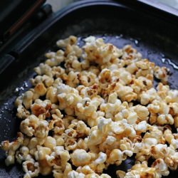 Caramel Popcorn - Recipe photo by CuisineParadise