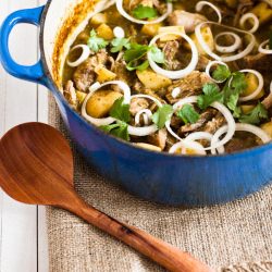 Braised Pork with Tomatillos - Recipe photo by yummy supper