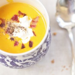 Roasted Red Kuri Squash Soup - Recipe photo by vytran