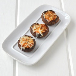 Baby Bella Pizza Bites - Recipe photo by maeghan21