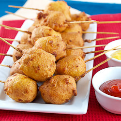 Mini-Cheddar Corn Dogs - Recipe photo by EvilShenanigans