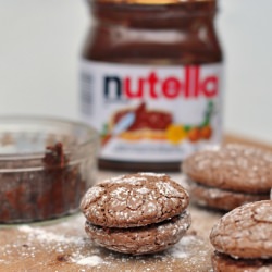 Macarons Craquelés - Recipe photo by eatlivetravelwrite