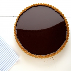 Dark Chocolate Tart - Recipe photo by miss pie