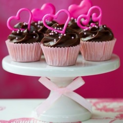 Raspberry Cupcakes - Recipe photo by myfudo