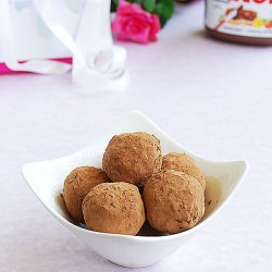 Easy Nutella Truffles - Recipe photo by Raks Kitchen