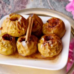 Cinnamon Honey Apples - Recipe photo by sofiia