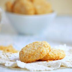 Toasted Coconut Cookies - Recipe photo by Mis-Cakes