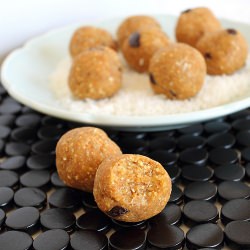 Almond Carrot Bodyrock Balls - Recipe photo by Running to the Kitchen