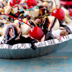 Banana Split Pie - Recipe photo by Talat