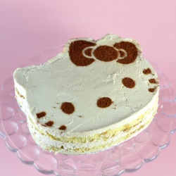 Hello Kitty Tiramisu Cake - Recipe photo by i-heart-baking