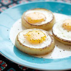 Sunny-side up Eggs in Onion Rings - Recipe photo by ourapronstrings