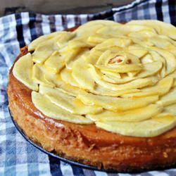 Apple Cheesecake - Recipe photo by Valen