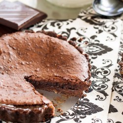 Salted Caramel Chocolate Tart - Recipe photo by delicieux