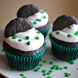 Thin Mint-Chocolate Cupcakes - Recipe photo by theculinarychronicles